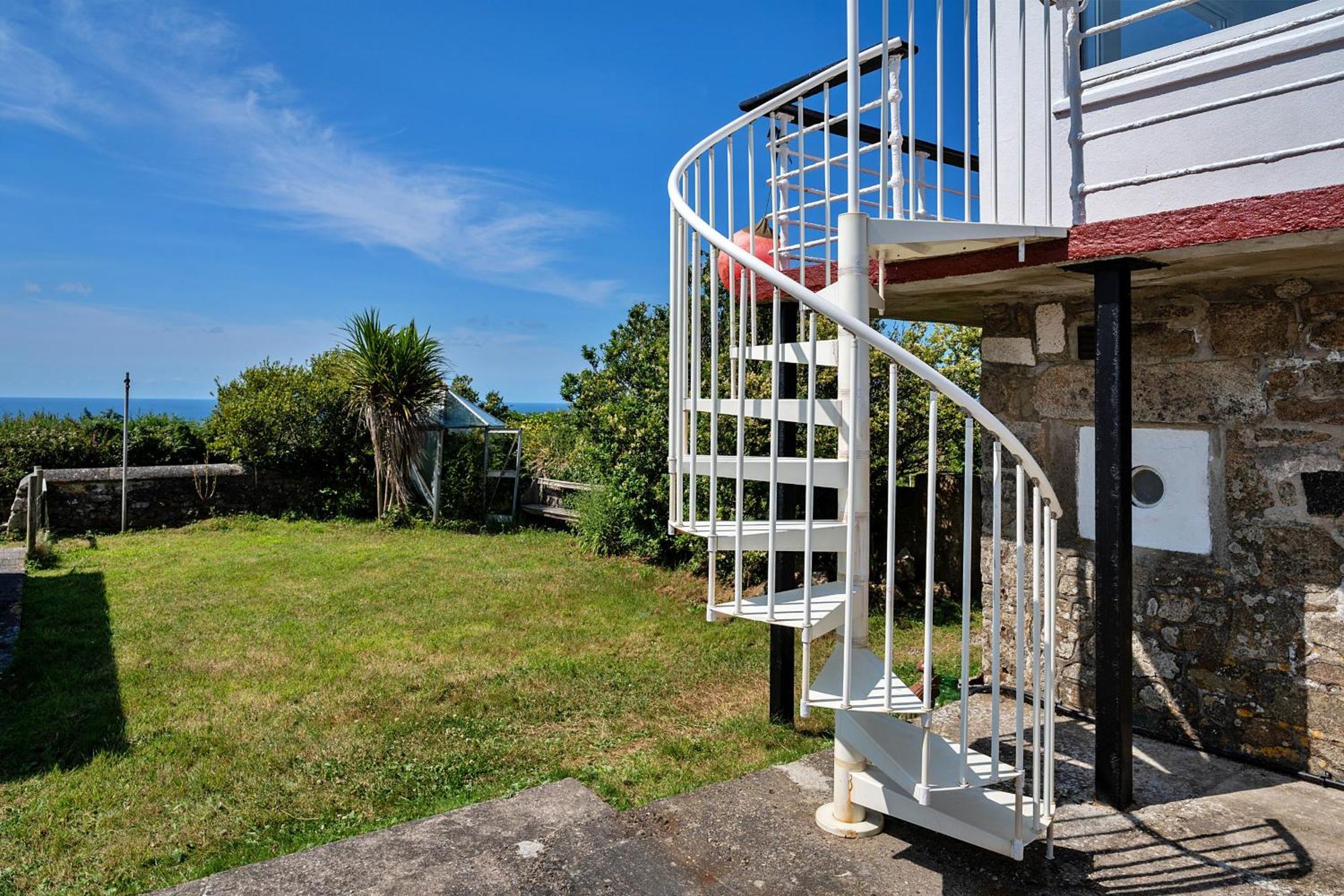 Finest Retreats - The Watchtower At Western Watch Lower Boscaswell Екстер'єр фото